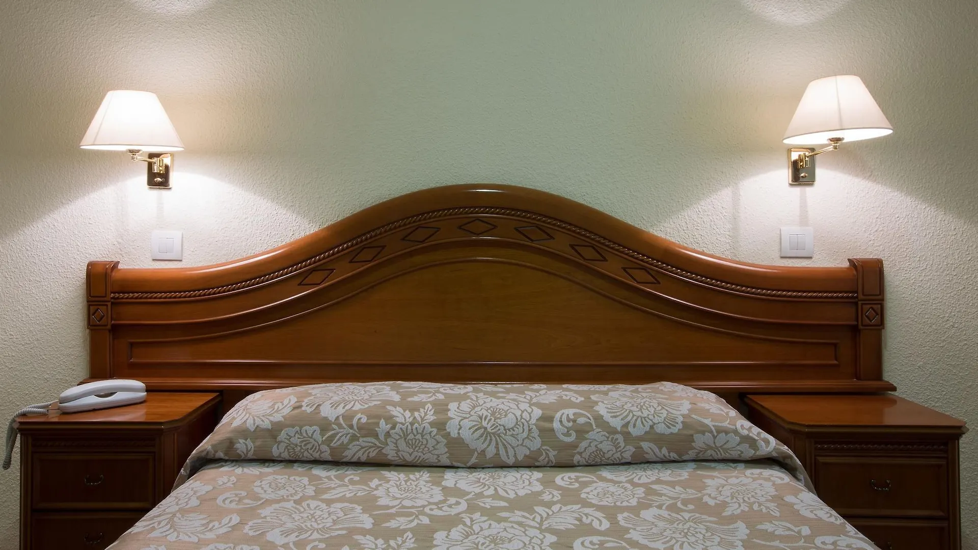 Hotel Riviera Cordoue 2*,