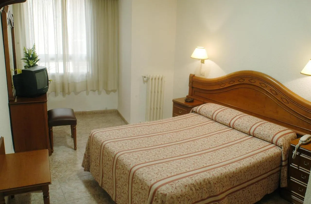 Hotel Riviera Кордова 2*,