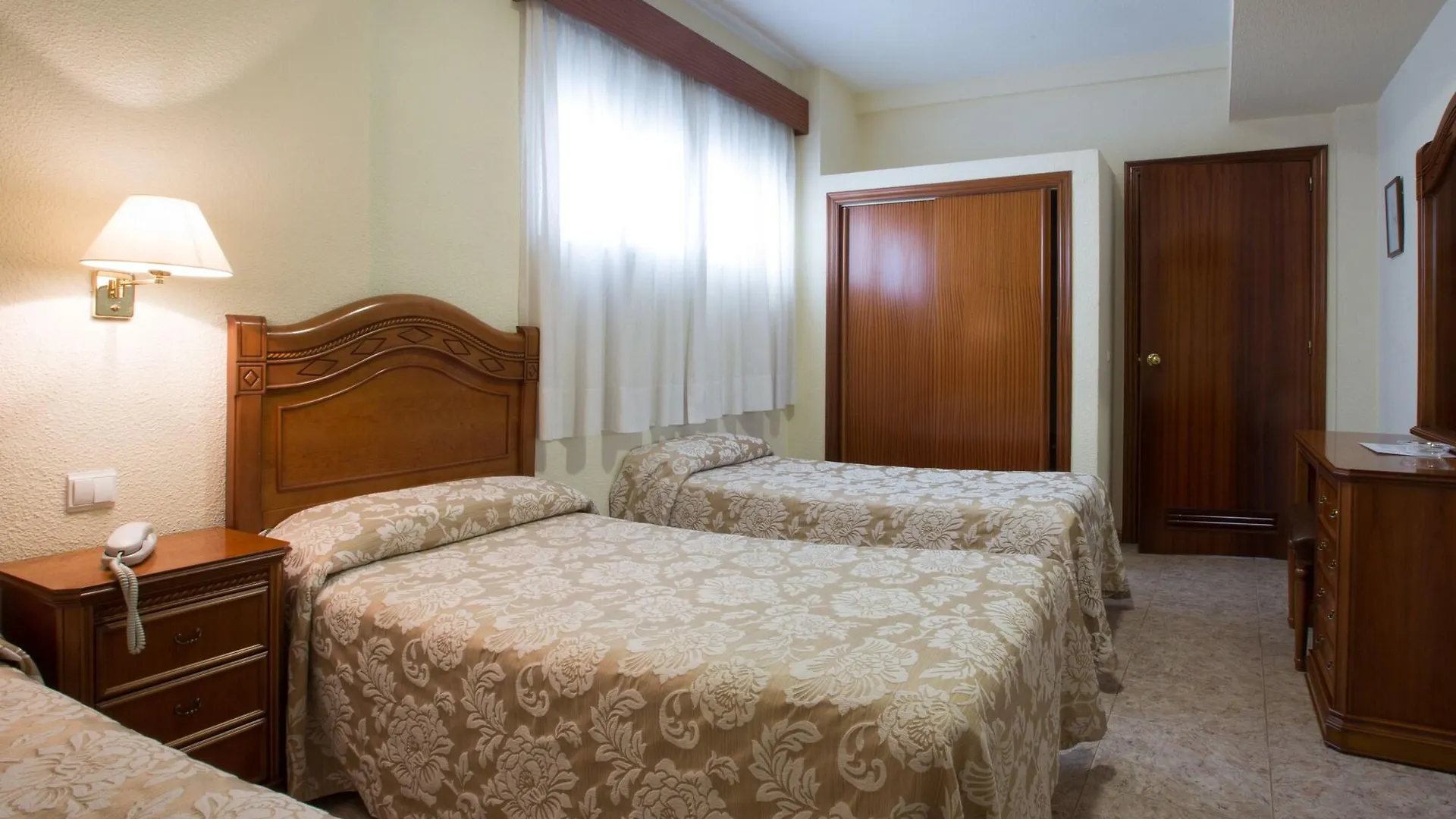 **  Hotel Riviera Córdoba Spanje