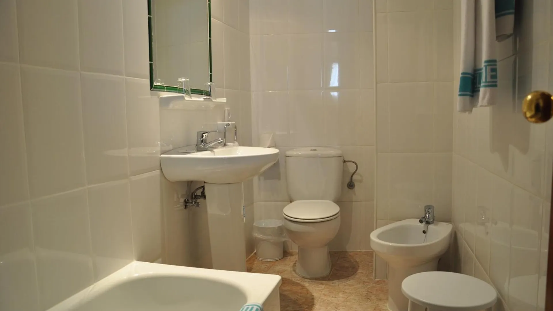 Hotel Riviera Córdoba 2*,  Spanje