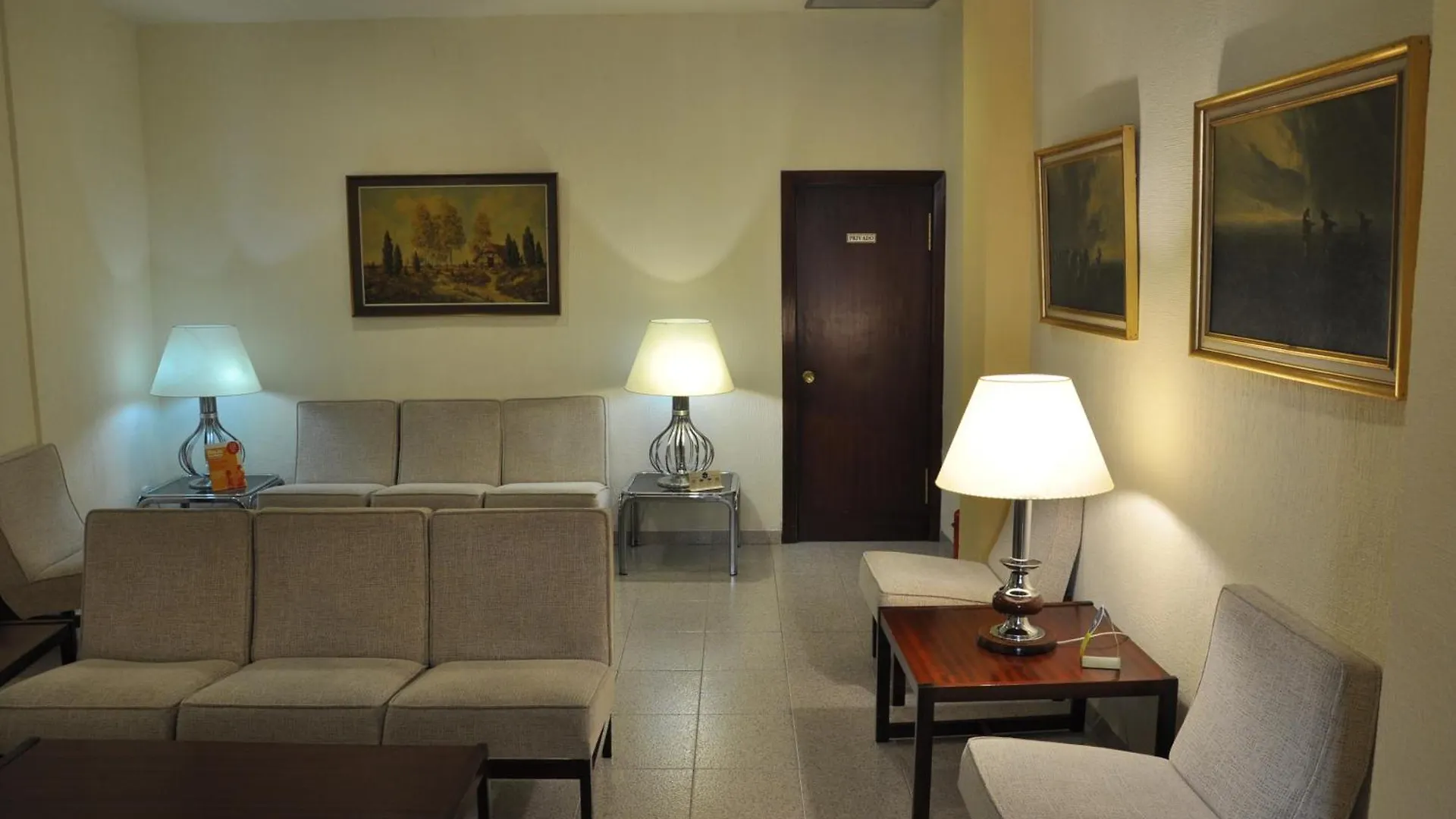 Hotel Riviera Кордова
