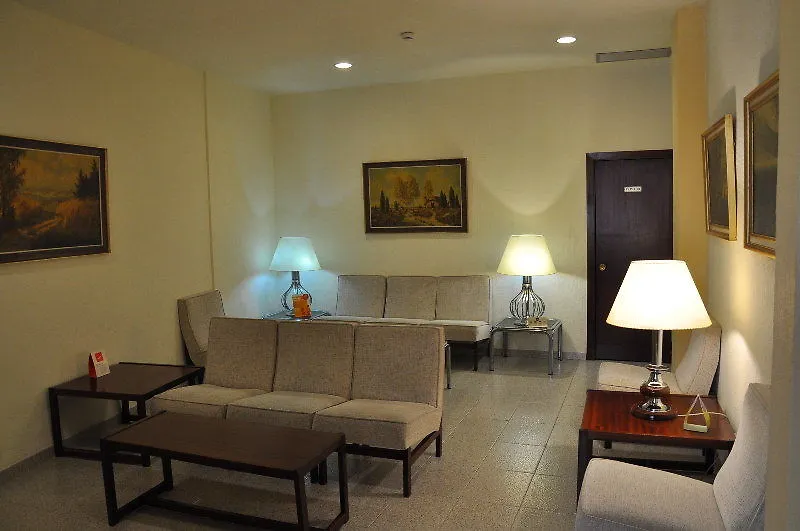Hotel Riviera Кордова